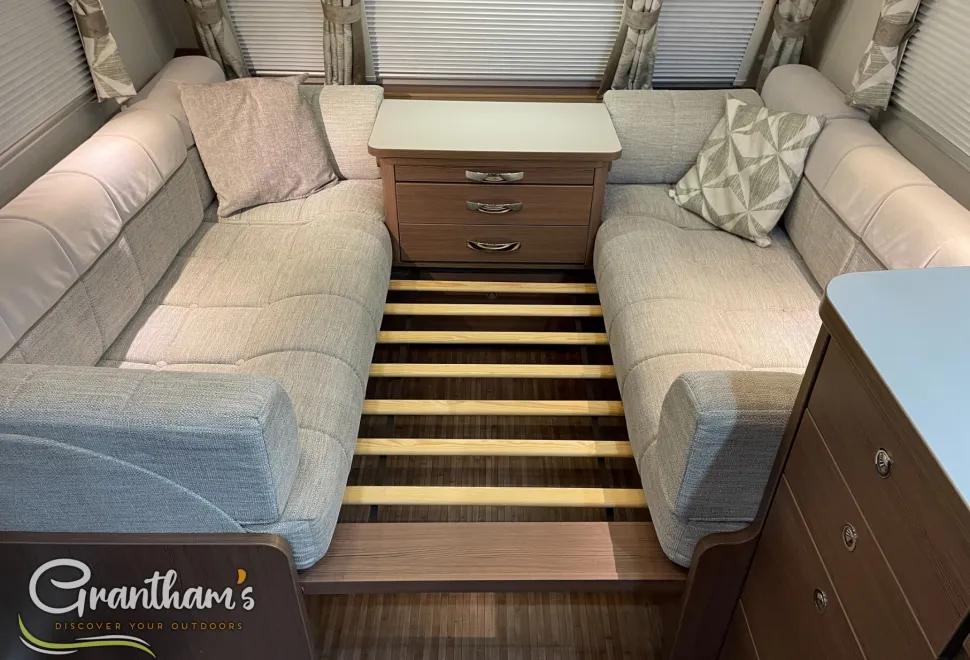 Elddis   2017