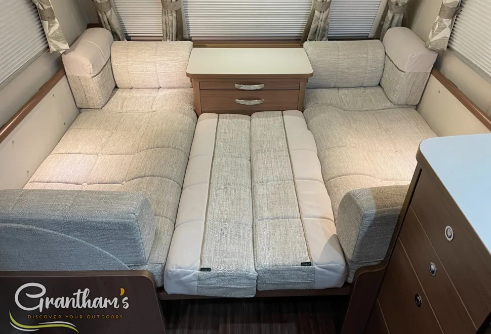 Elddis   2017