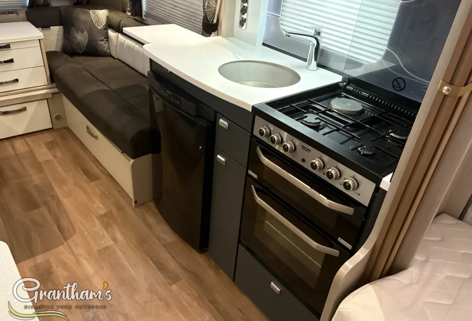 Swift Sterling Continental  2015
