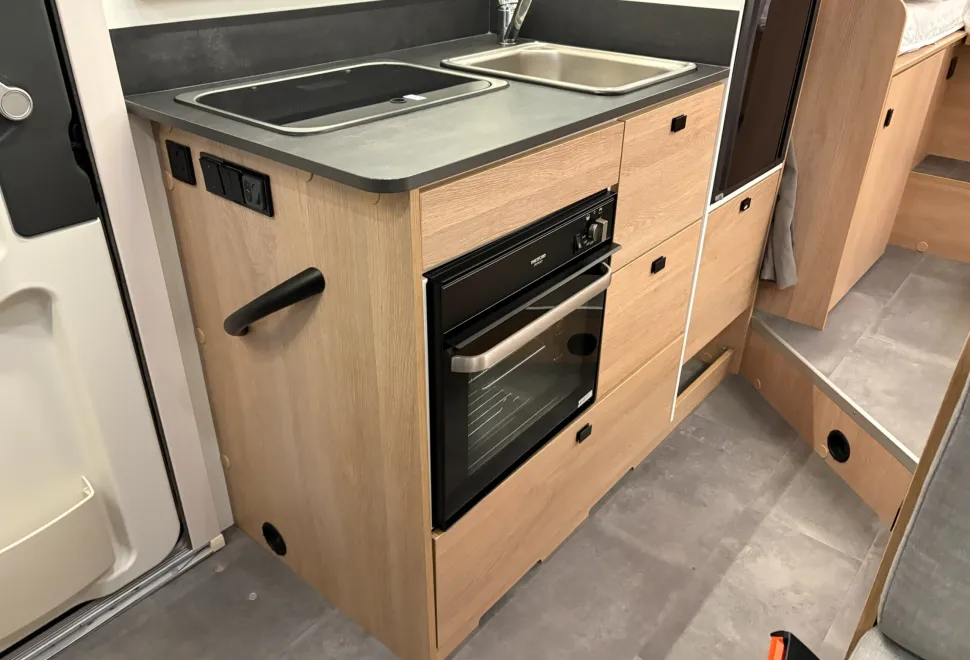 Joa Camp Motorhome 70T  2023