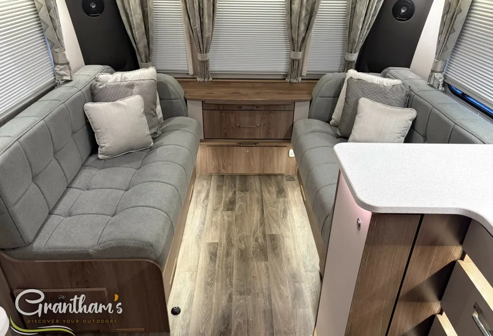 Coachman Laser  2023
