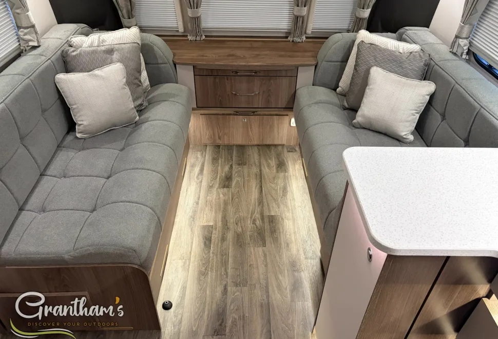 Coachman Laser  2023