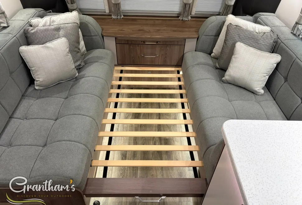 Coachman Laser  2023