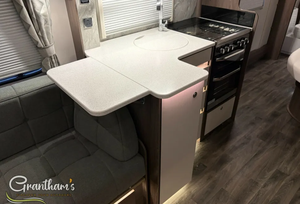 Coachman Laser  2023