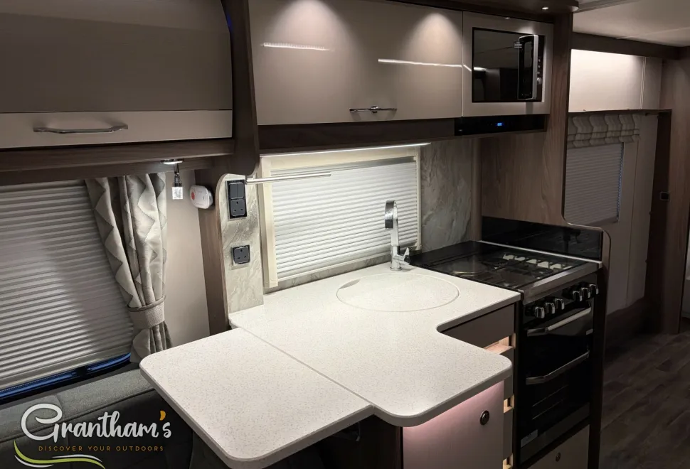 Coachman Laser  2023