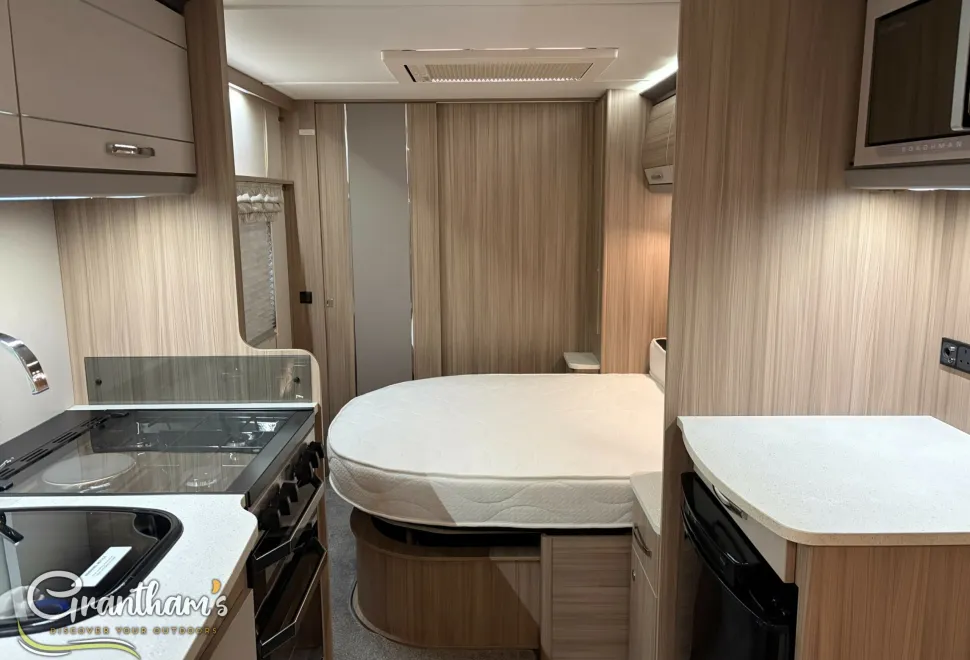 Coachman   2019