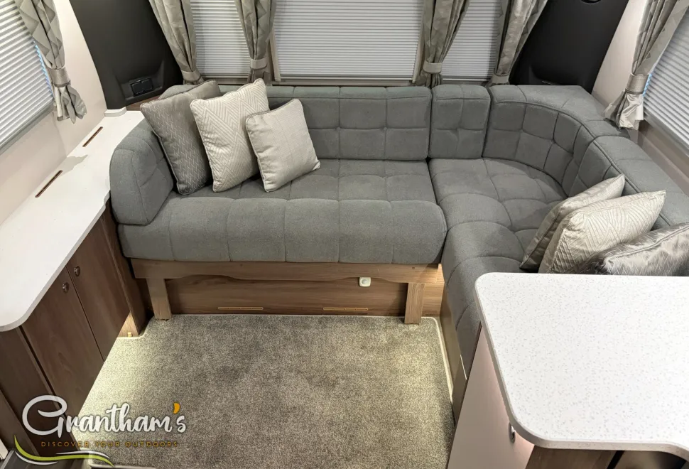 Coachman Laser  2023
