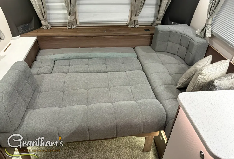 Coachman Laser  2023