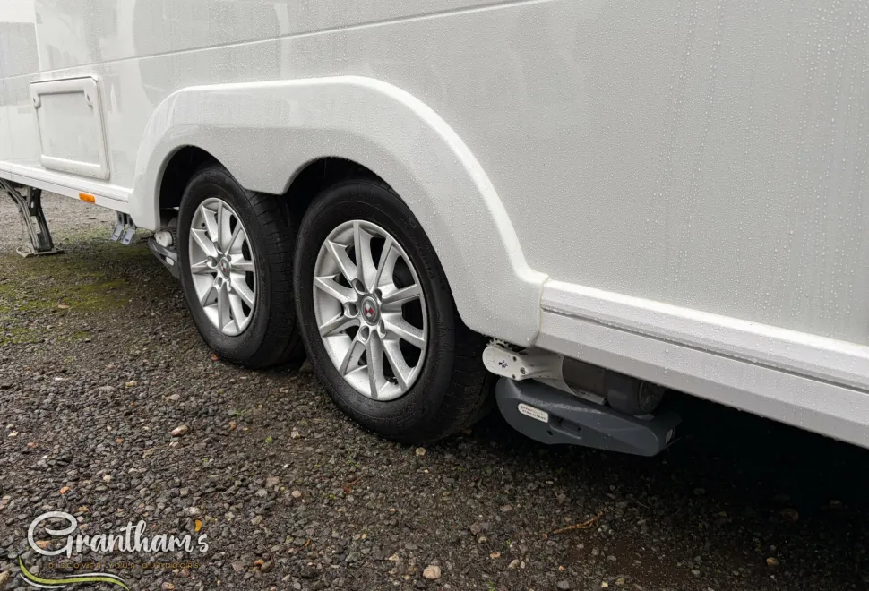 Coachman Lusso  2025