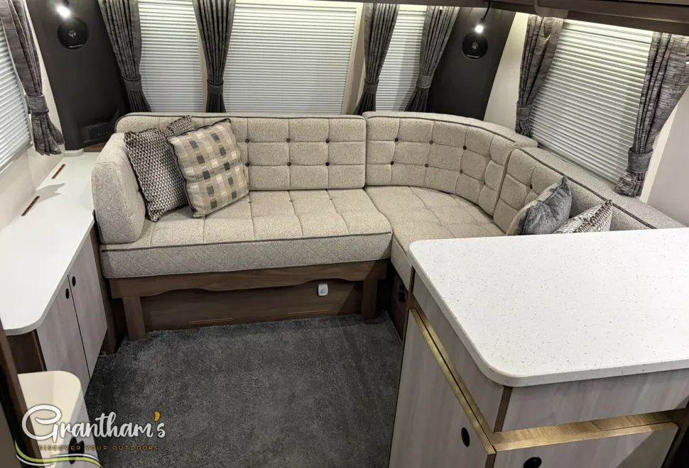 Coachman Lusso  2025