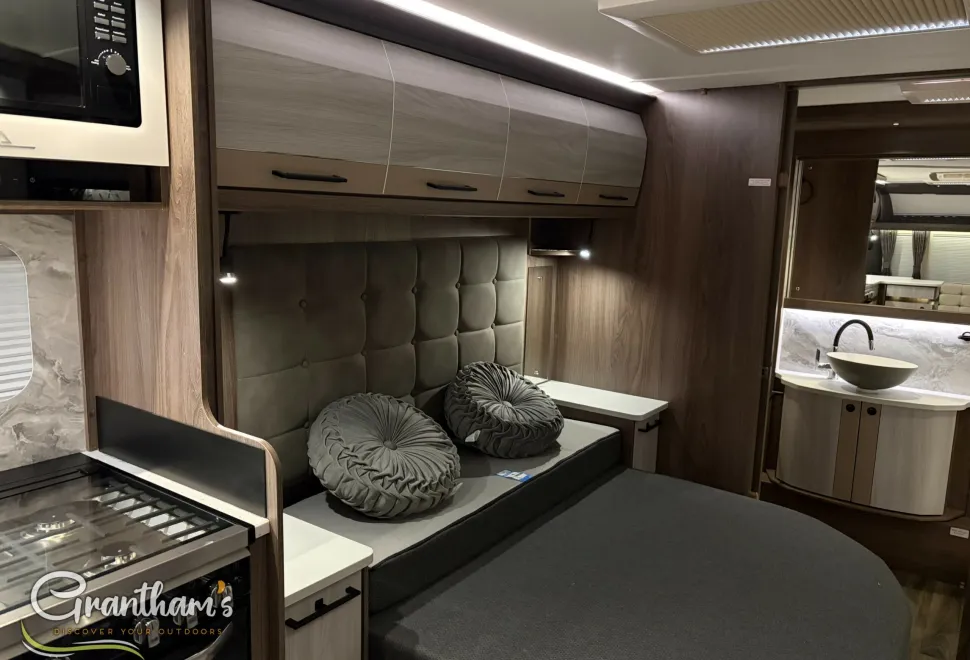Coachman Lusso  2025