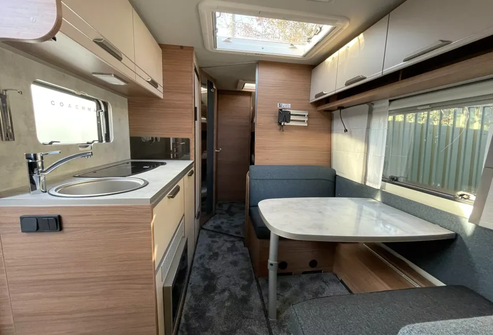 KNAUS Sport   2024