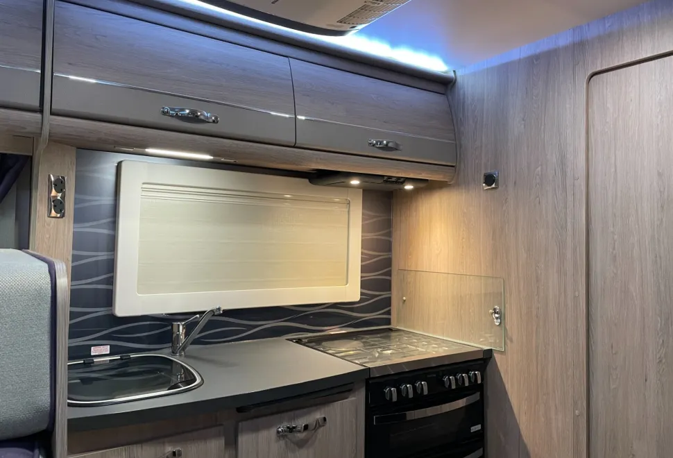 Auto Sleeper    2022