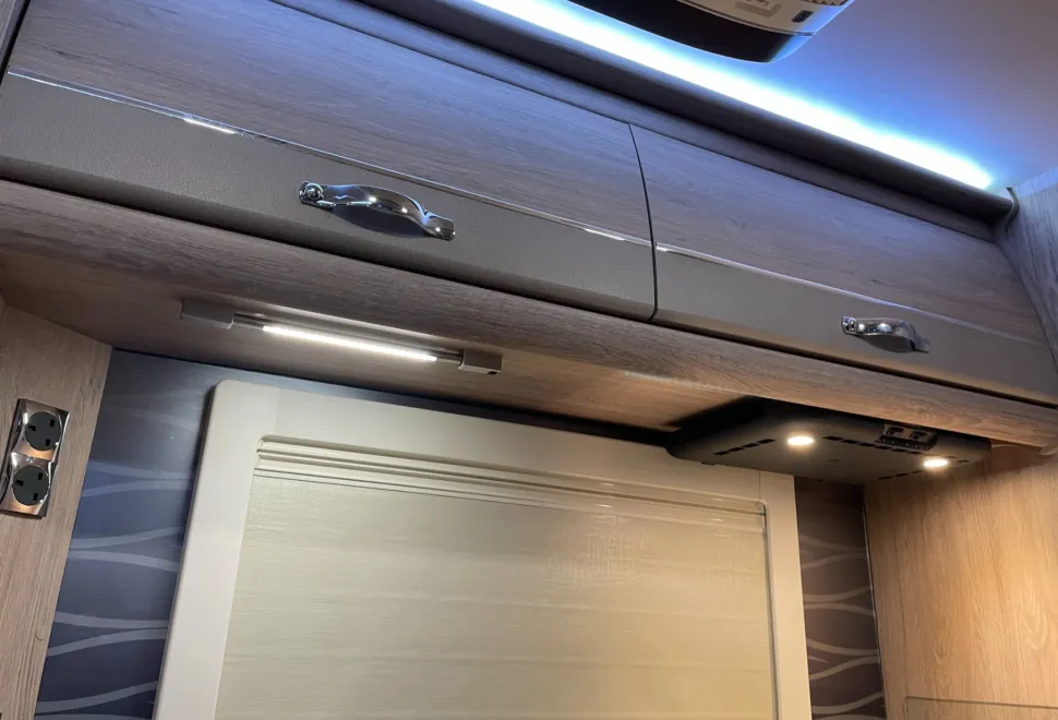 Auto Sleeper    2022
