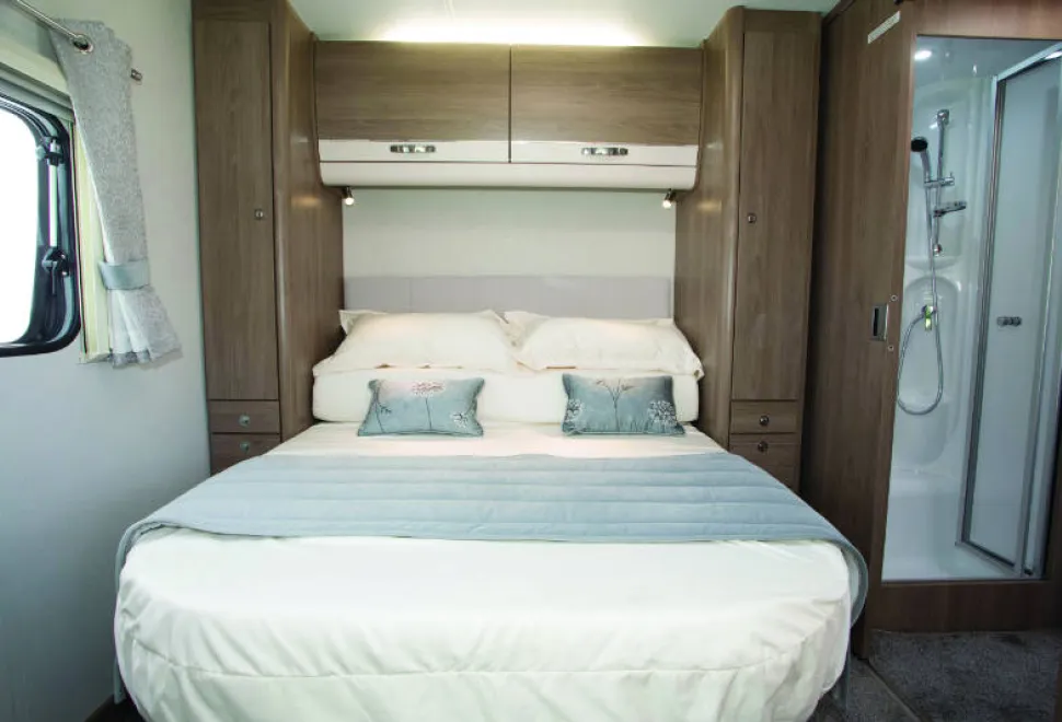 The-bedroom-is-at-the-rear-with-the-shower-and-washroom-towards-the-centre-of-the-layout--w800-87165