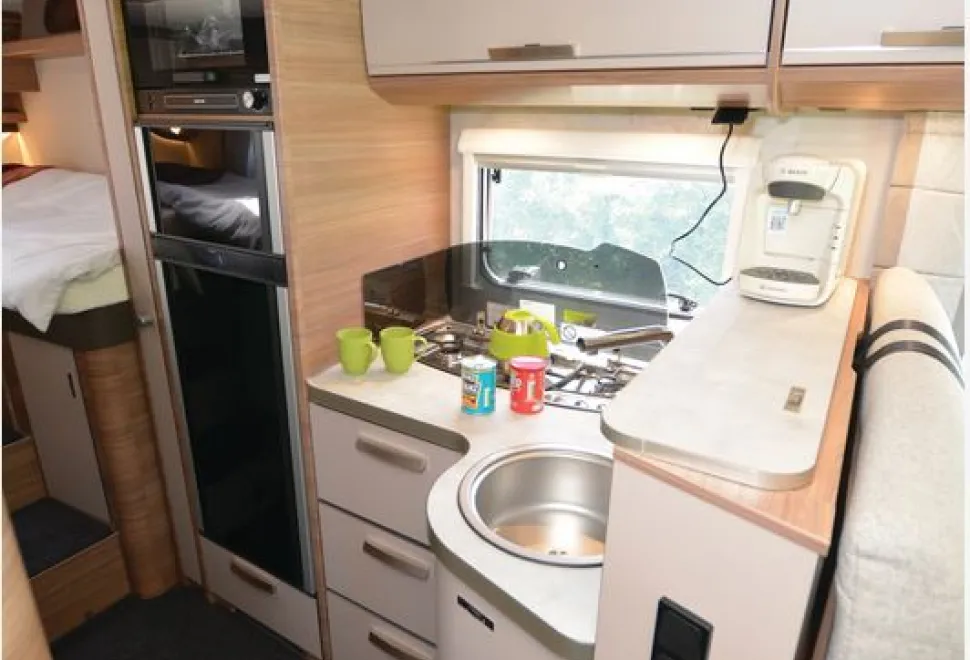 Knaus-Live-I-700-A-class-motorhome-kitchen-32615