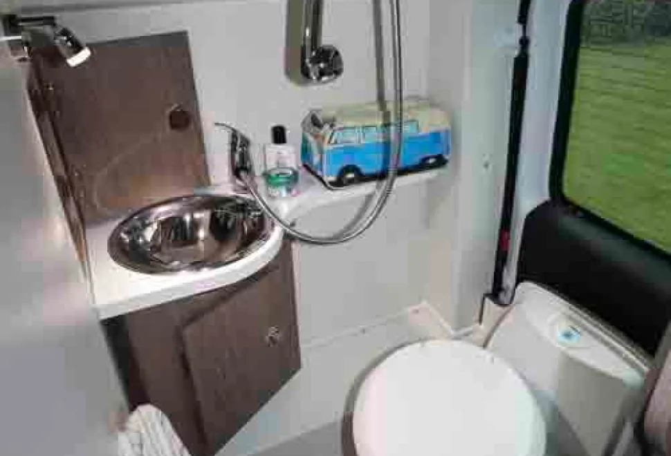 Randger-washroom-38245