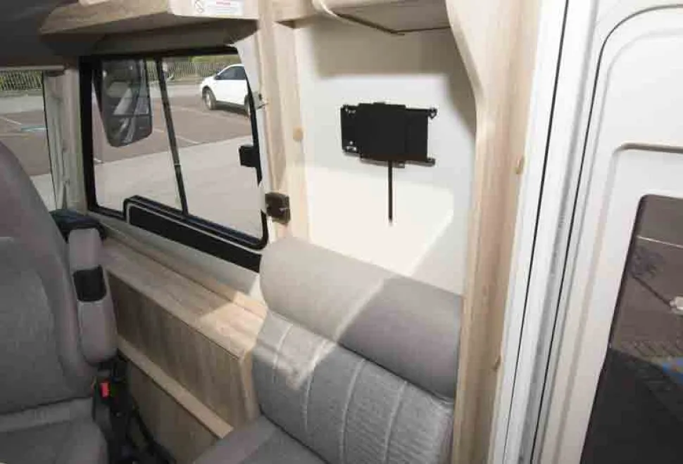 Eura-Mobil-Integra-TV-mount-12742