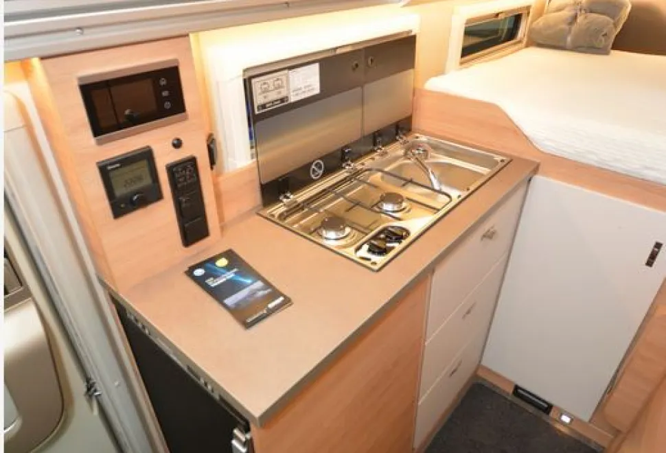 Knaus-Tourer-CUVision-kitchen-88551