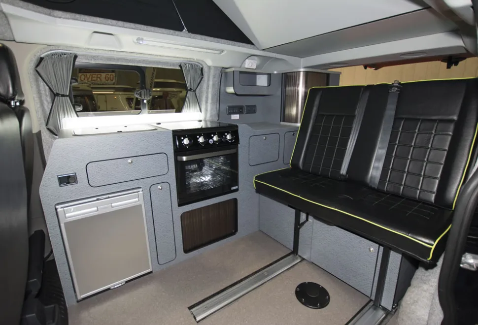 Danbury-Raven-interior-22438