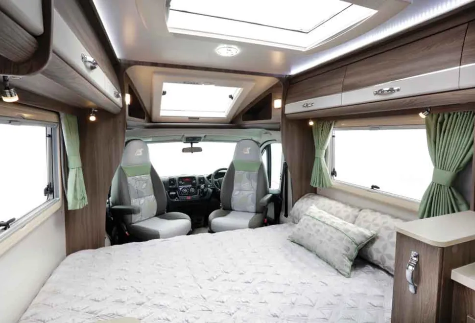 Broadway_EB_double_bed-01305