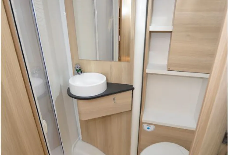 Itineo-Noamd-A-class-motorhome-washroom-24608