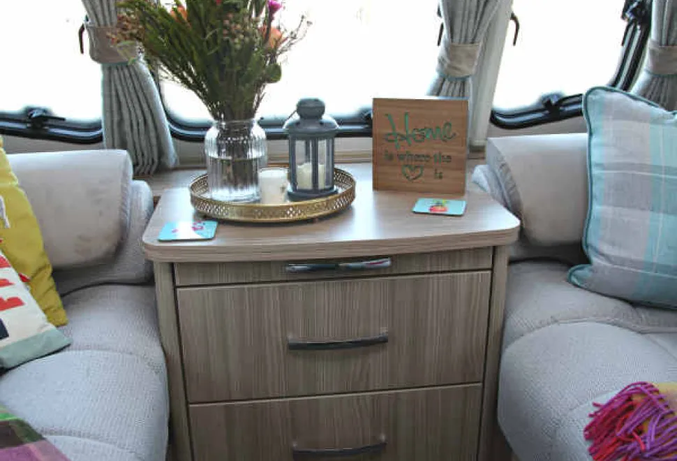 avocet-630-lounge-1-26296