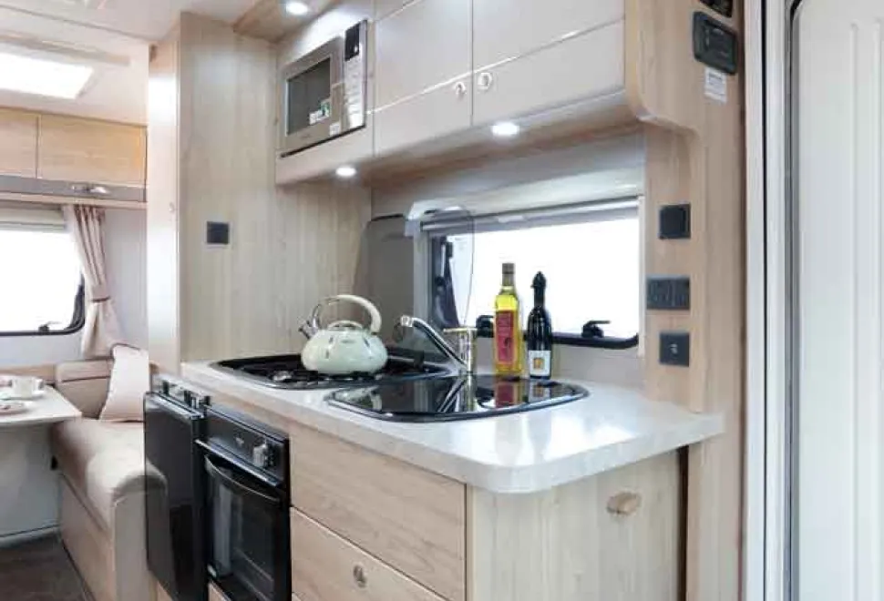 Majestic135_Kitchen-76396