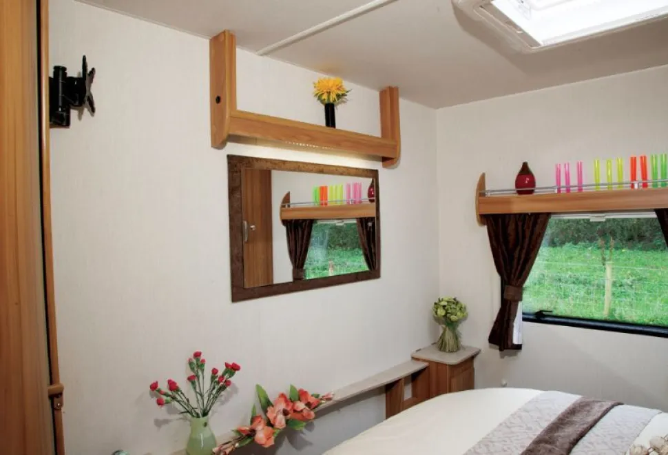 rhp_We love this slim dressing table that runs the whole length of the bedroom