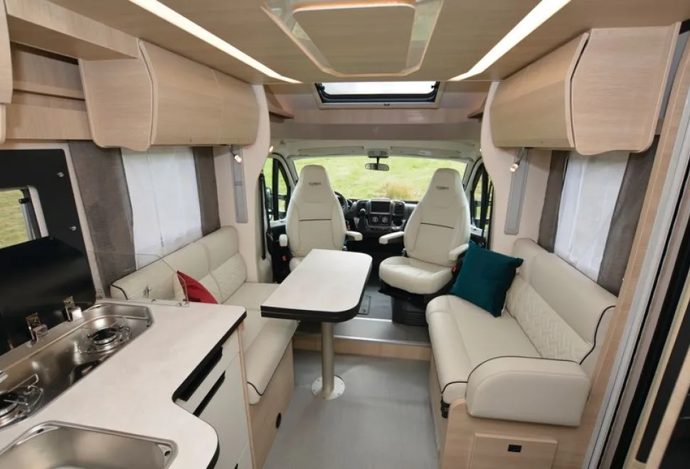 Rapido-696F-Ultimate-Line-lounge-37942