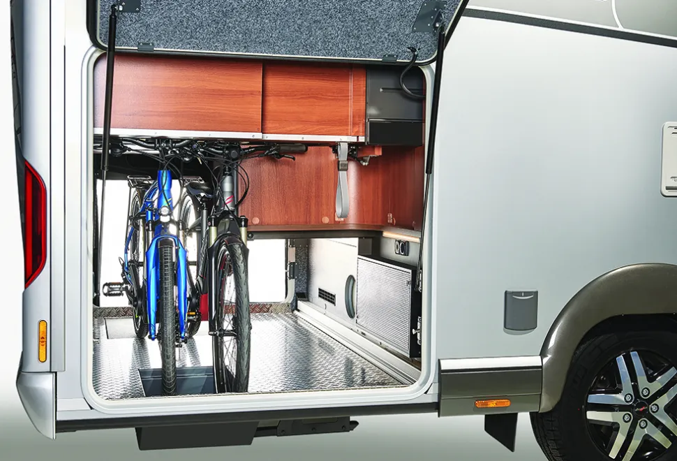20180111_liner_for_two_Garage_B-76486