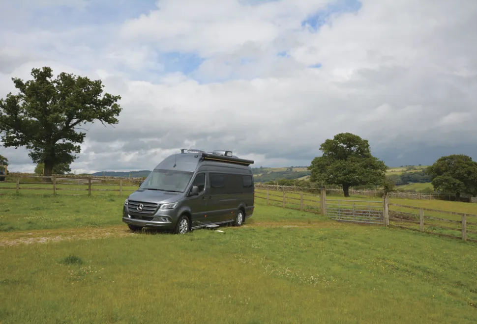 RP-Motorhomes-Explorer-2-exterior-28312