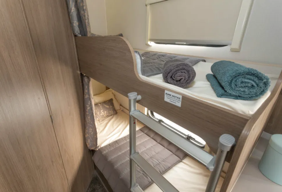 Two-bunks,-nicely-secluded-2-w800-88672