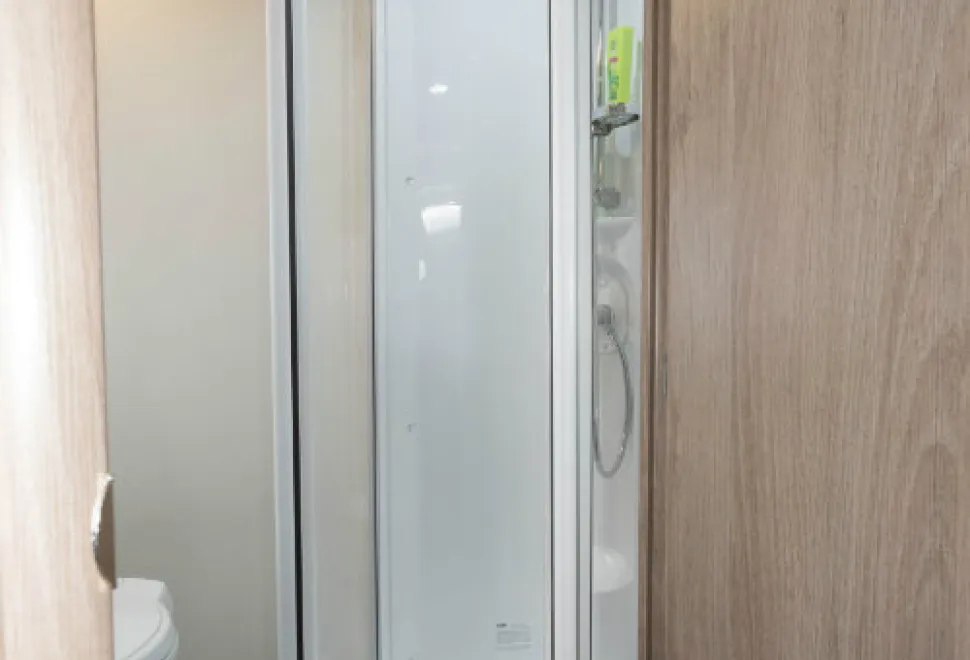 The-cicular-shower-is-in-the-nearside-corner-w500-88857