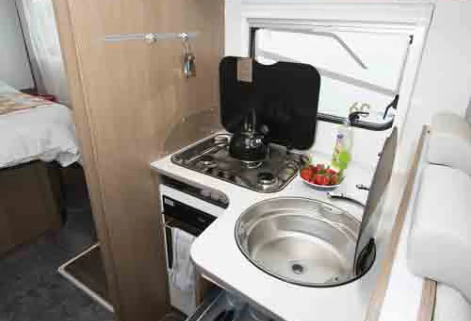 Carthago-449-kitchen-84197