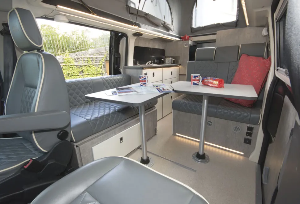3_0_View_aft_from_cab_normal_layout_DSC_4227-37232
