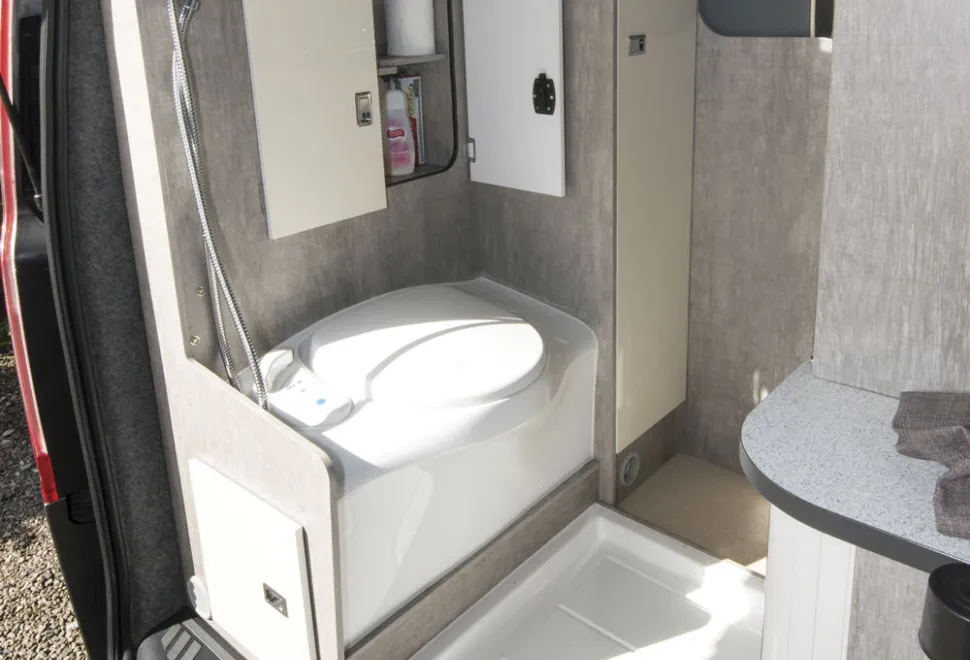 WildAx-Triton-washroom-97096