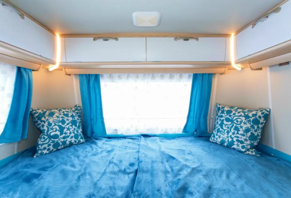 A-lovely-big,-comfortable-bed-at-the-rear-of-the-caravan2-17537
