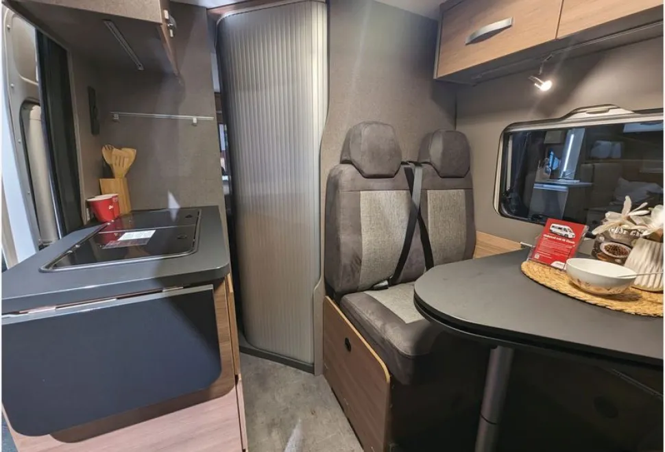 The Dethleffs Globetrail Classic 640 ER campervan interior
