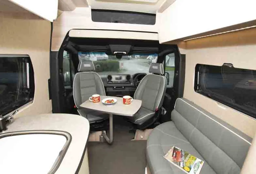 Elara-cab-24996