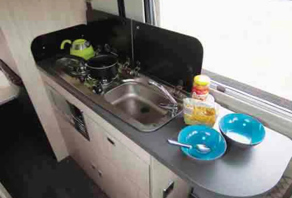 Roller-Team-kitchen-37840