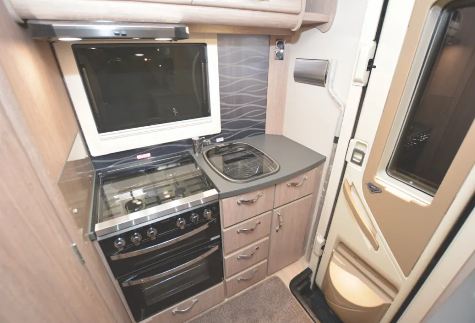 Auto-Sleeper-Nuevo-EK-60th-Anniversary-2021-DSC5278-copy-74819