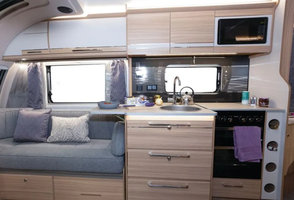 Bailey-Unicorn-Vigo-kitchen-38122