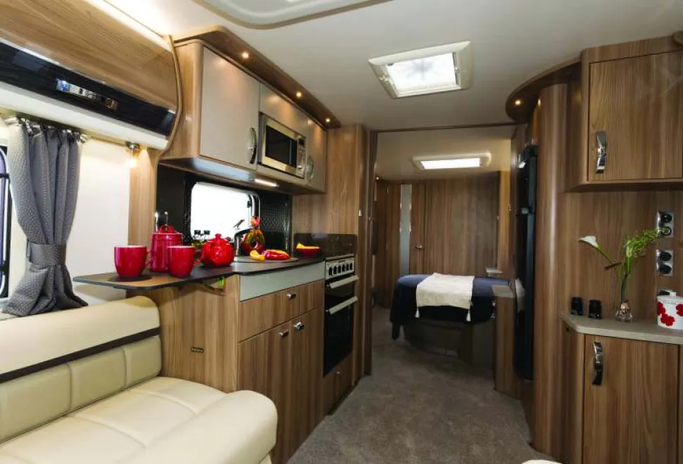 Long-and-wide,-the-Grande-645-has-a-studio-apartment-appearance-76978