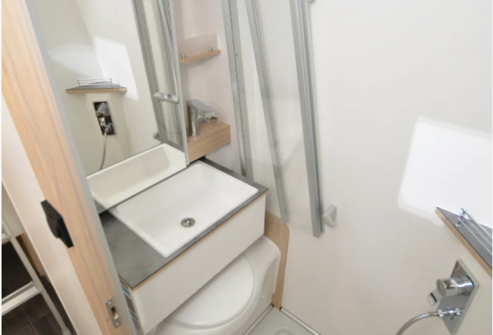 Yucon-7.0-GD-washroom-33135