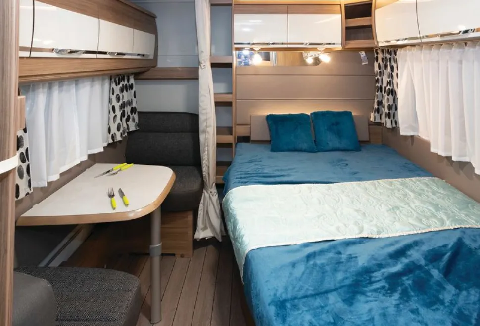 Knaus-Sudwind-North-Star-590-bed-21783