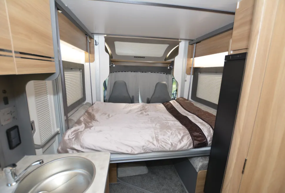 Bailey-front-lounge-bed-09917