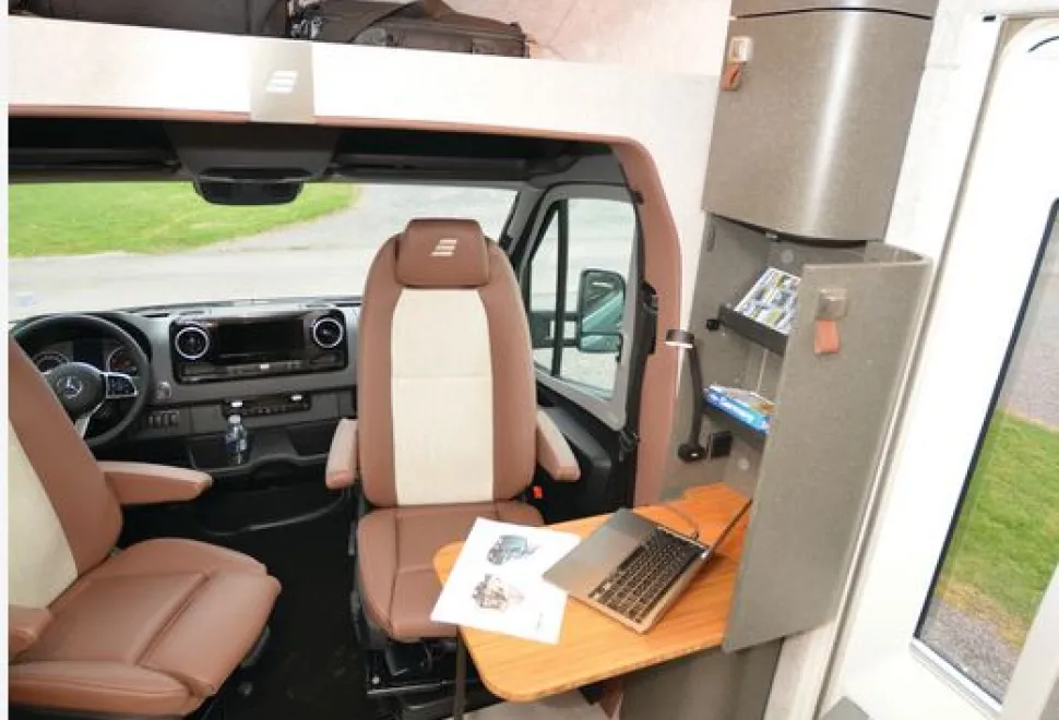 Hymer Venture S rising roof motorhome office area
