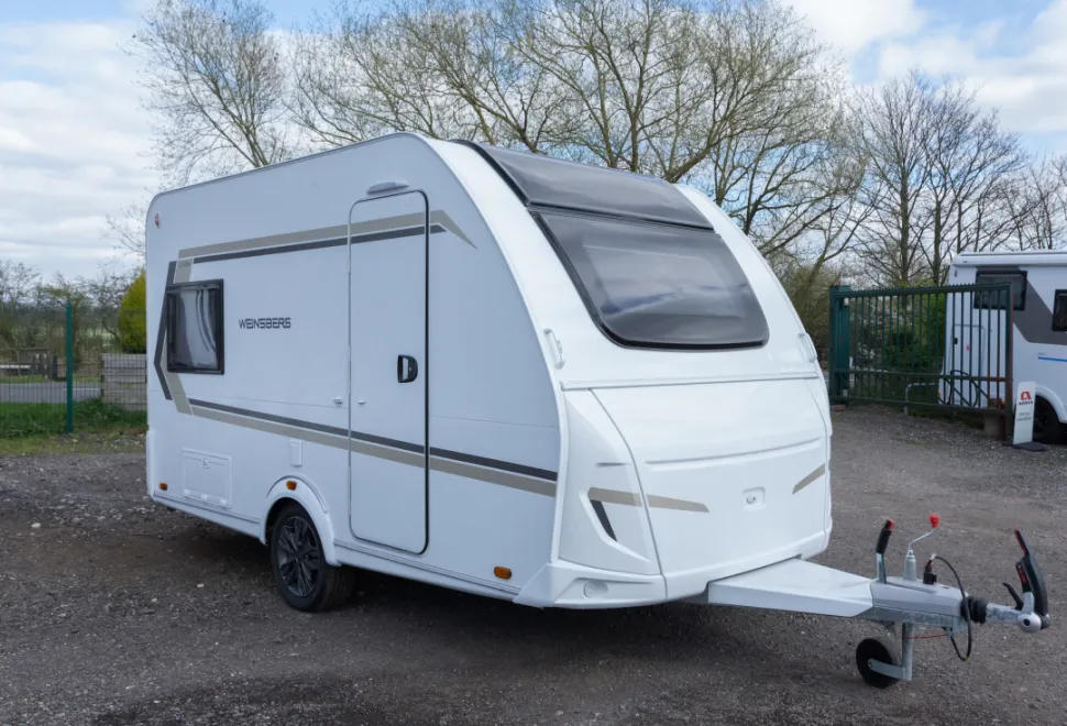Weinsberg-Cara-One_EXTERIOR-NEARSIDE-copy-12941