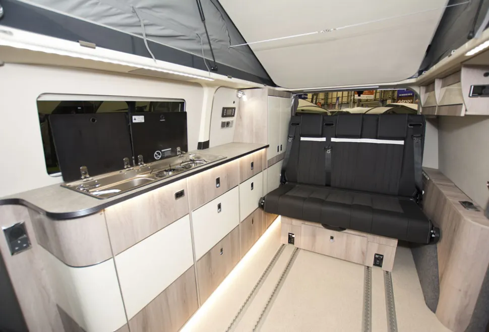Proteus-interior-32157